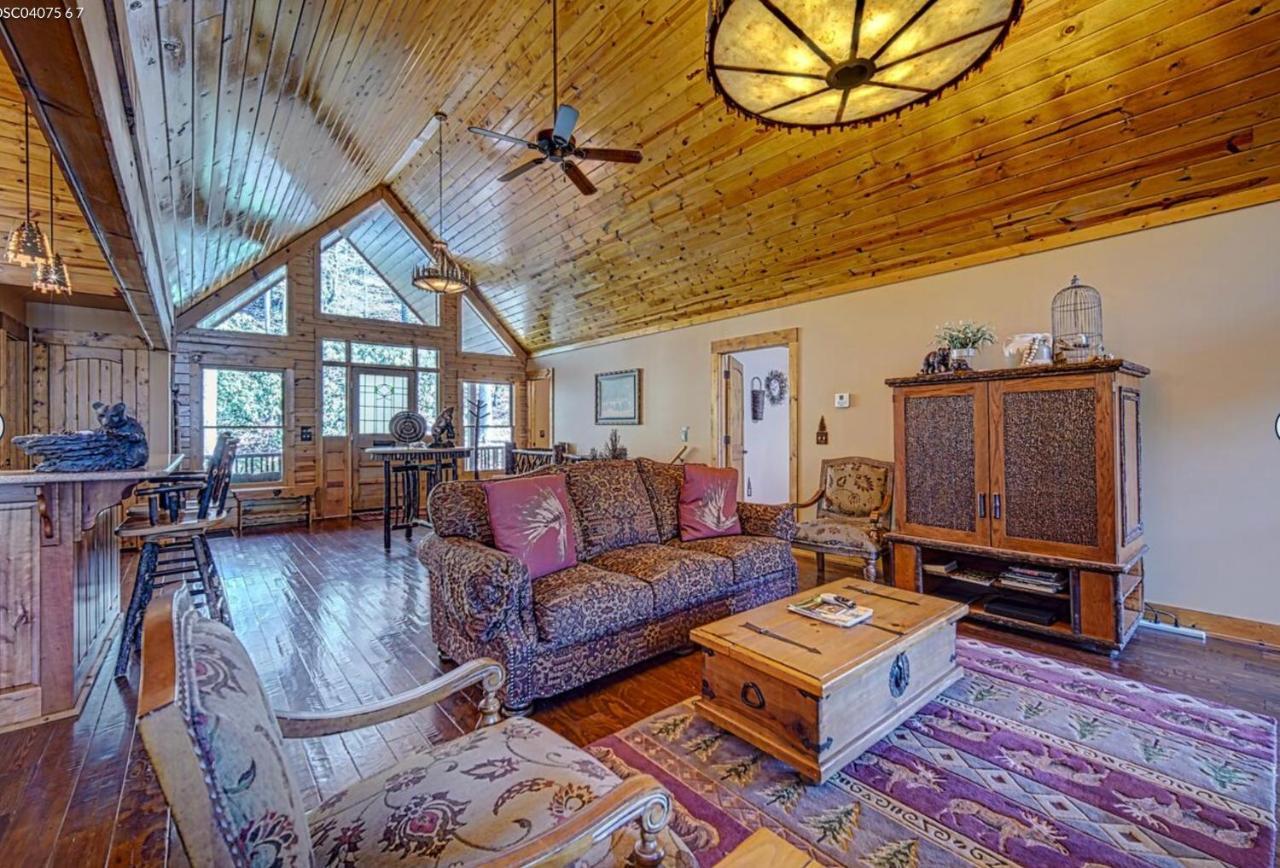 Cozy Creekfront Family Cabin-Pet Friendly -Gamerm-Hot Tub Хайавасси Экстерьер фото